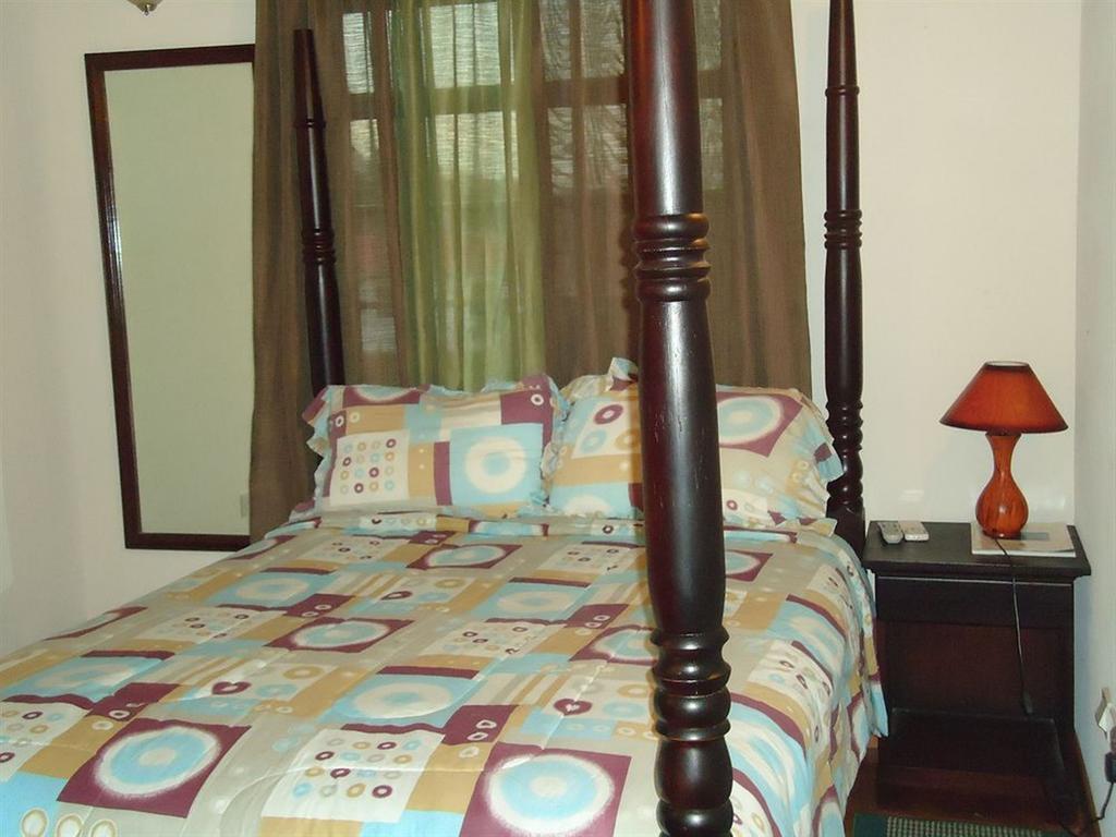 Augusta'S Apartments Rodney Bay Δωμάτιο φωτογραφία