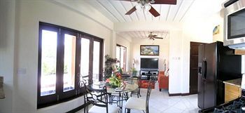 Augusta'S Apartments Rodney Bay Εξωτερικό φωτογραφία