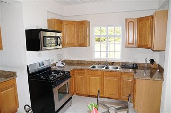 Augusta'S Apartments Rodney Bay Εξωτερικό φωτογραφία